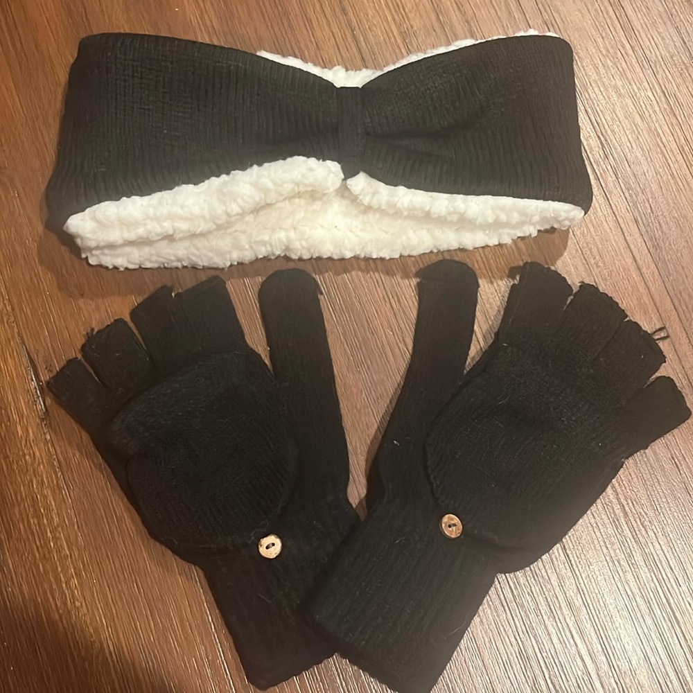 NWOT Bearpaw Winter Set